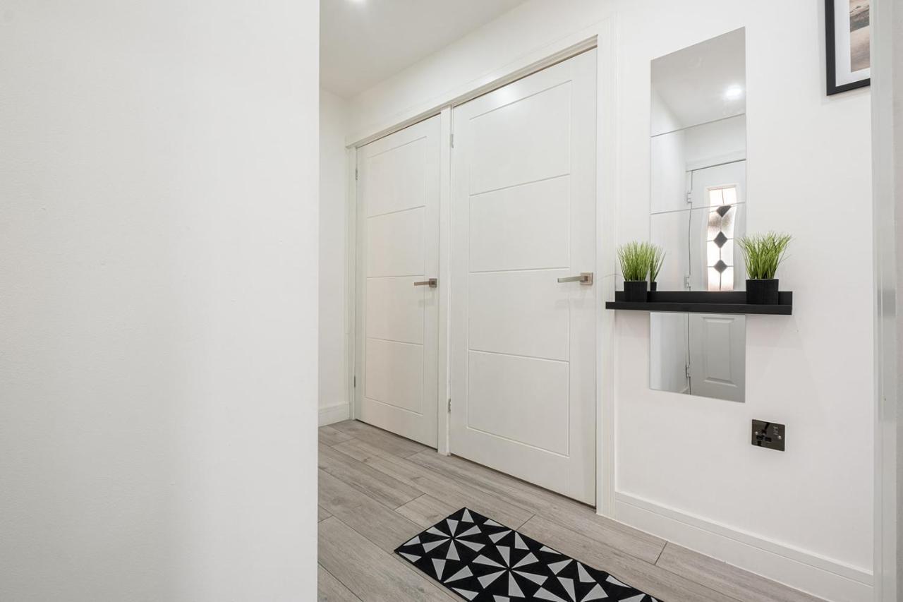 7 Guests - 4 Bedroom - Free Wi-Fi - كيترينج المظهر الخارجي الصورة