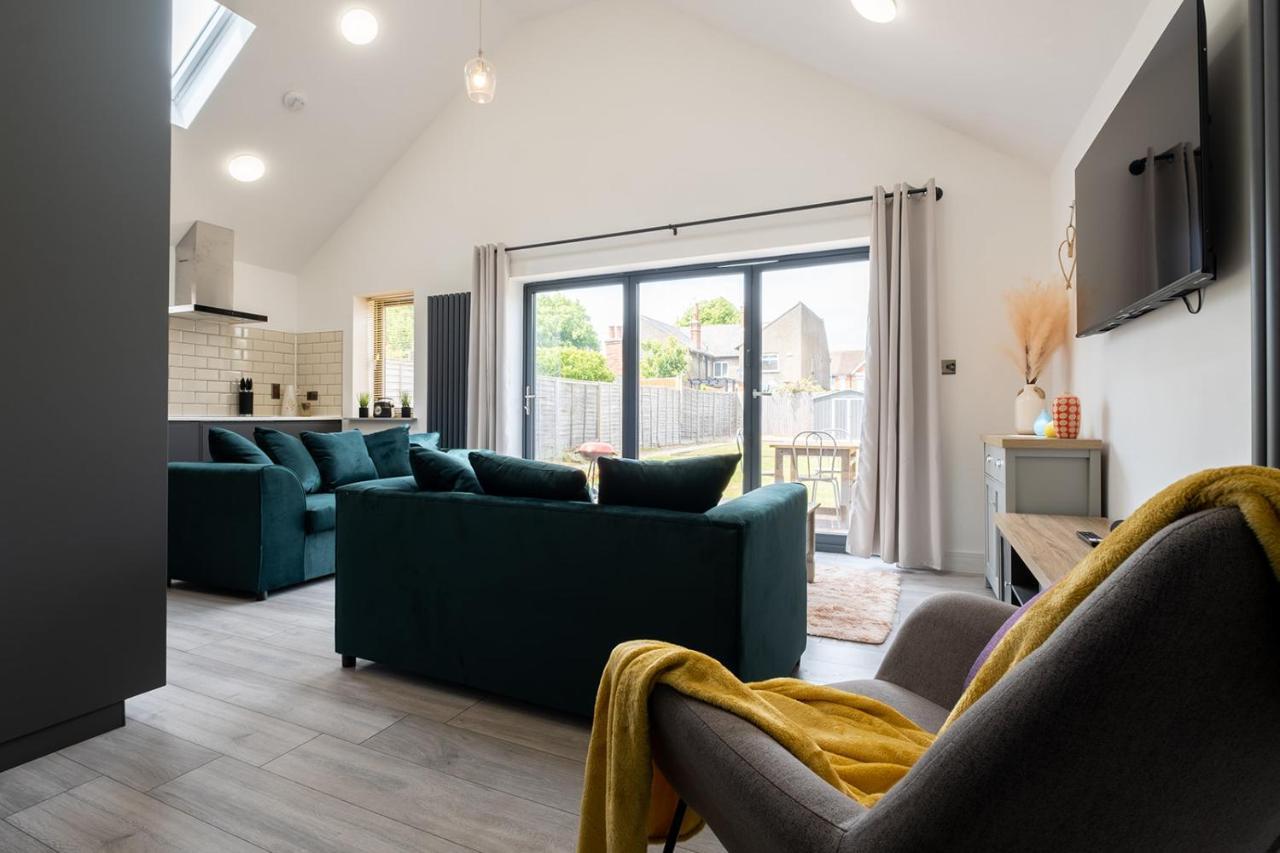 7 Guests - 4 Bedroom - Free Wi-Fi - كيترينج المظهر الخارجي الصورة