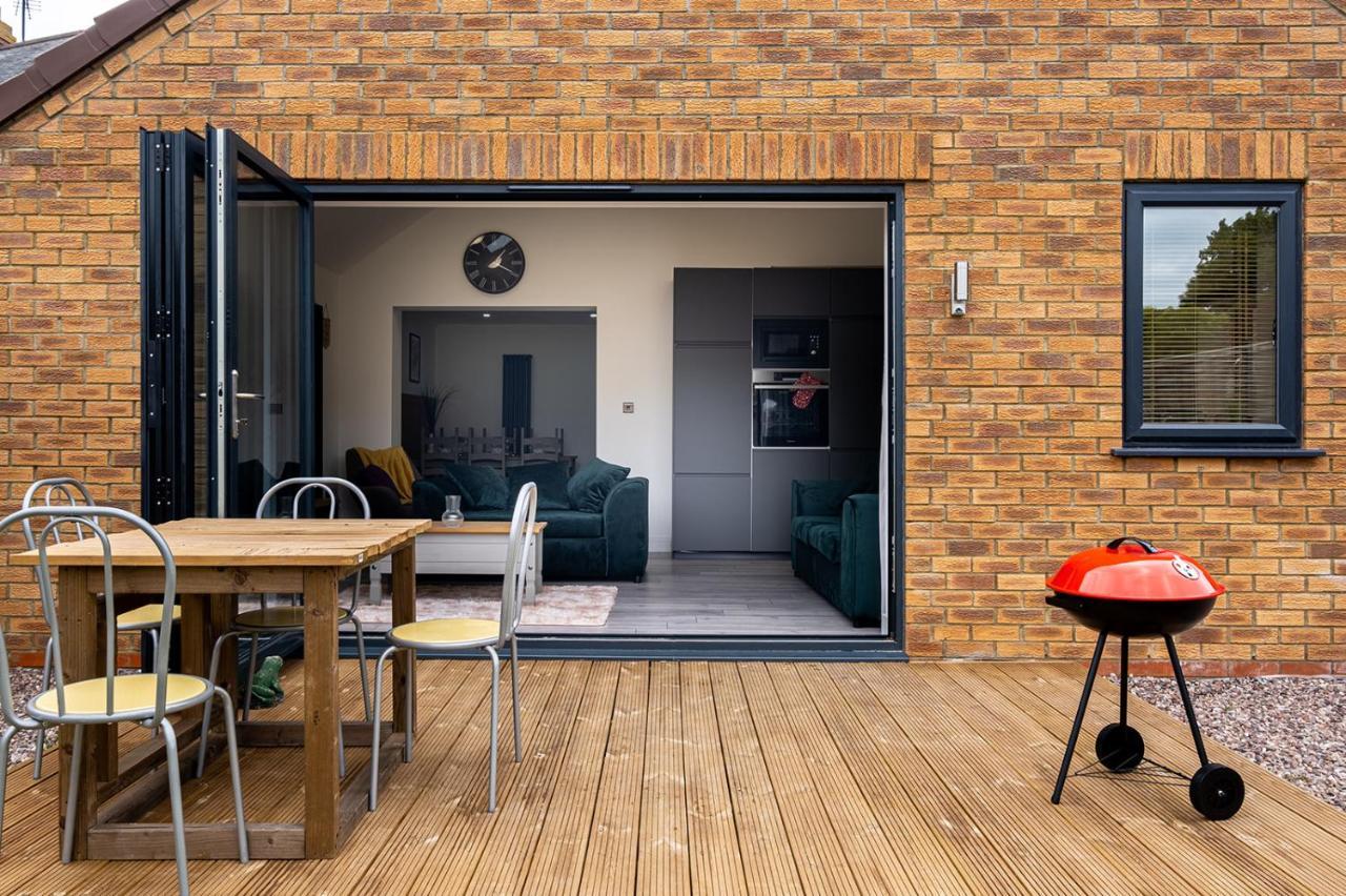 7 Guests - 4 Bedroom - Free Wi-Fi - كيترينج المظهر الخارجي الصورة